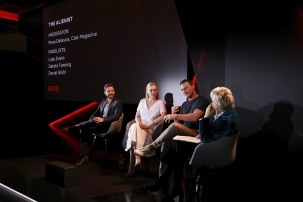 ROME, ITALY - APRIL 18: (L-R) Daniel Bruhl, Dakota Fanning, Luke Evans and Piera Detassis attend The Alienist panel during Netflix 'See What's Next' event at Villa Miani on April 18, 2018 in Rome, Italy. (Photo by Ernesto S. Ruscio/Getty Images for Netflix) *** Local Caption *** Daniel Bruhl; Dakota Fanning; Luke Evans; Piera Detassis